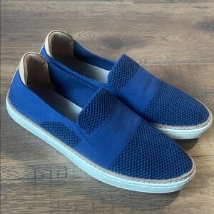 Ugg Slip on Blue Knit Sneakers Size 8